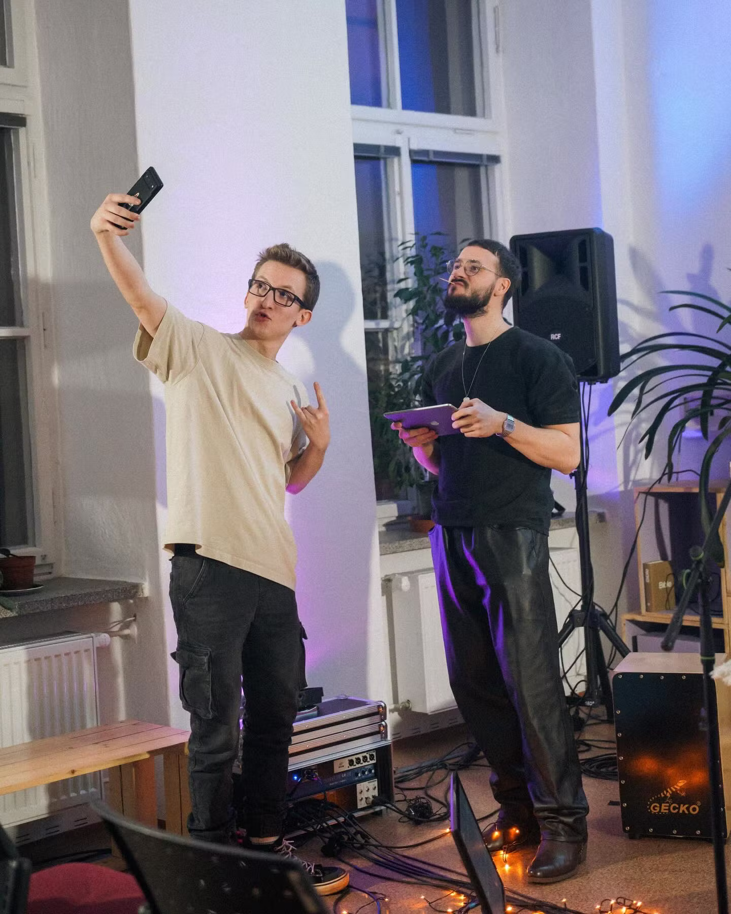 586720395 18389616013179546 3869132778571367248 N